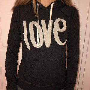 LIGHTWEIGHT LOVE SWEATSHIRT